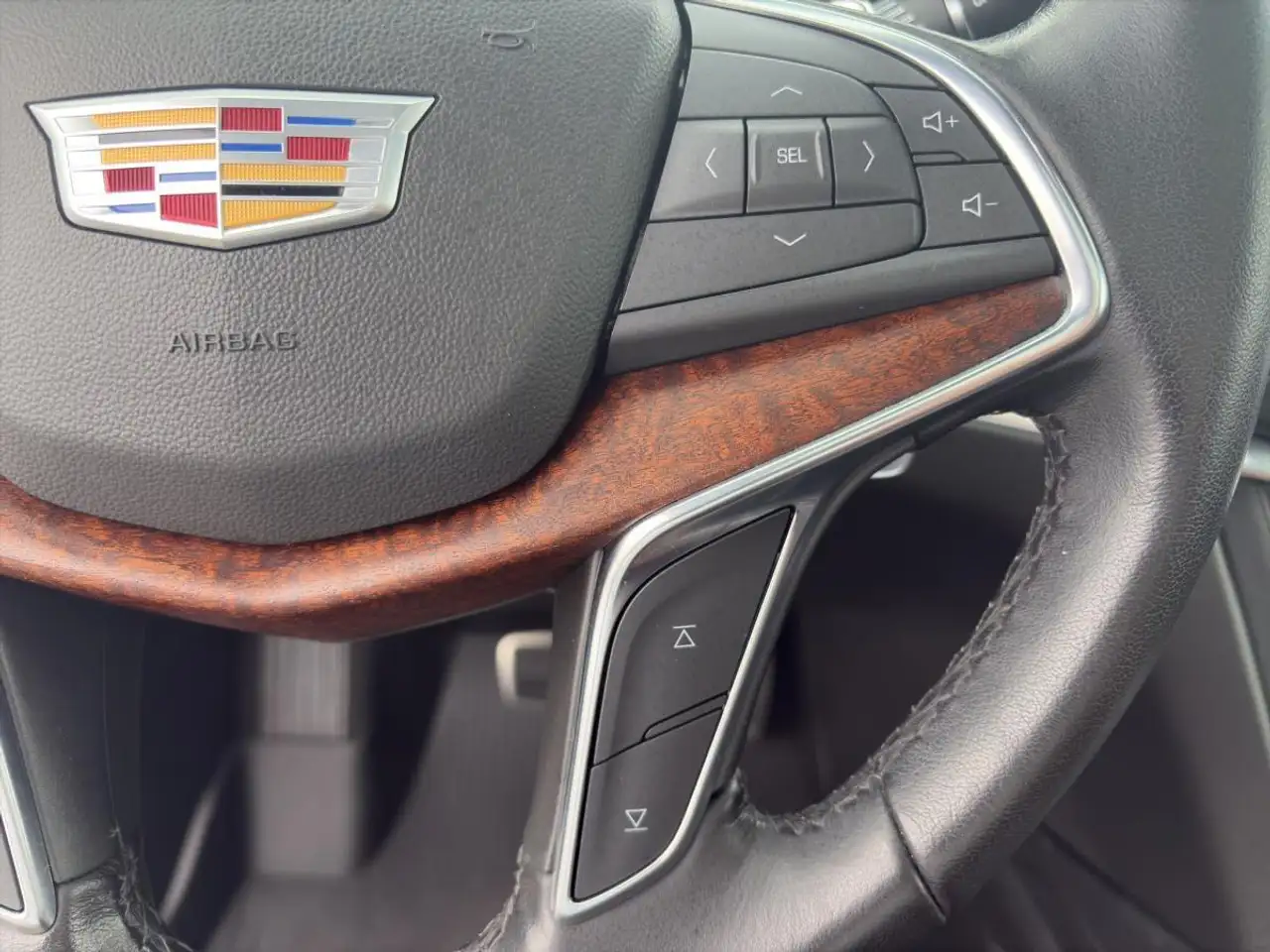Cadillac XT5 снимка Cadillac XT5