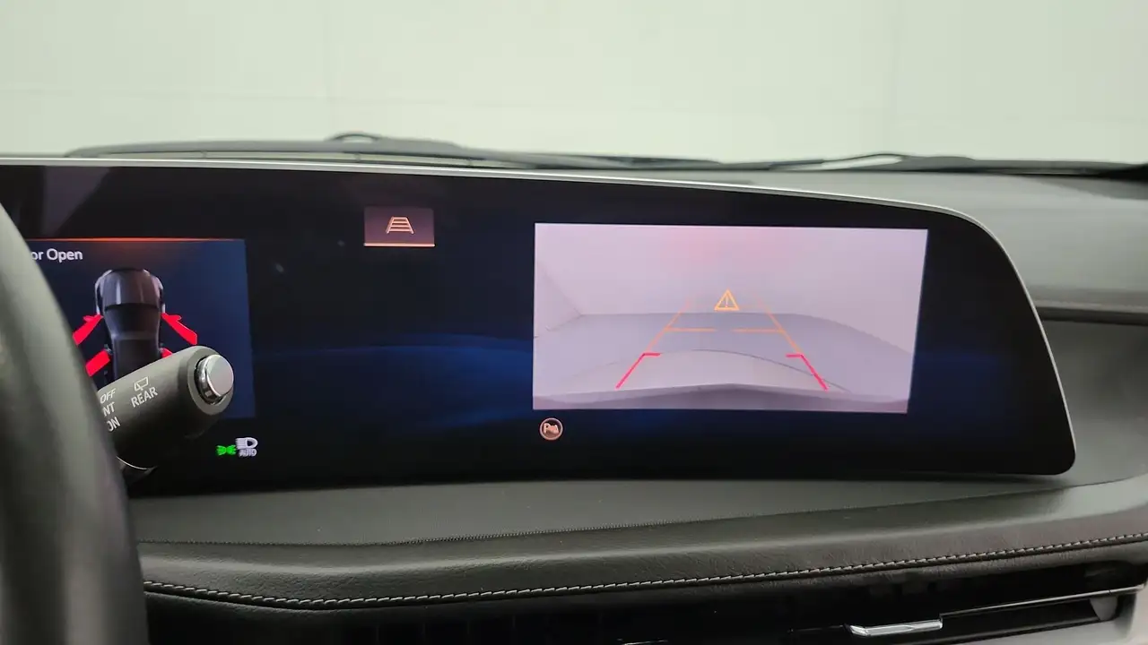 Cadillac XT4 снимка Cadillac XT4