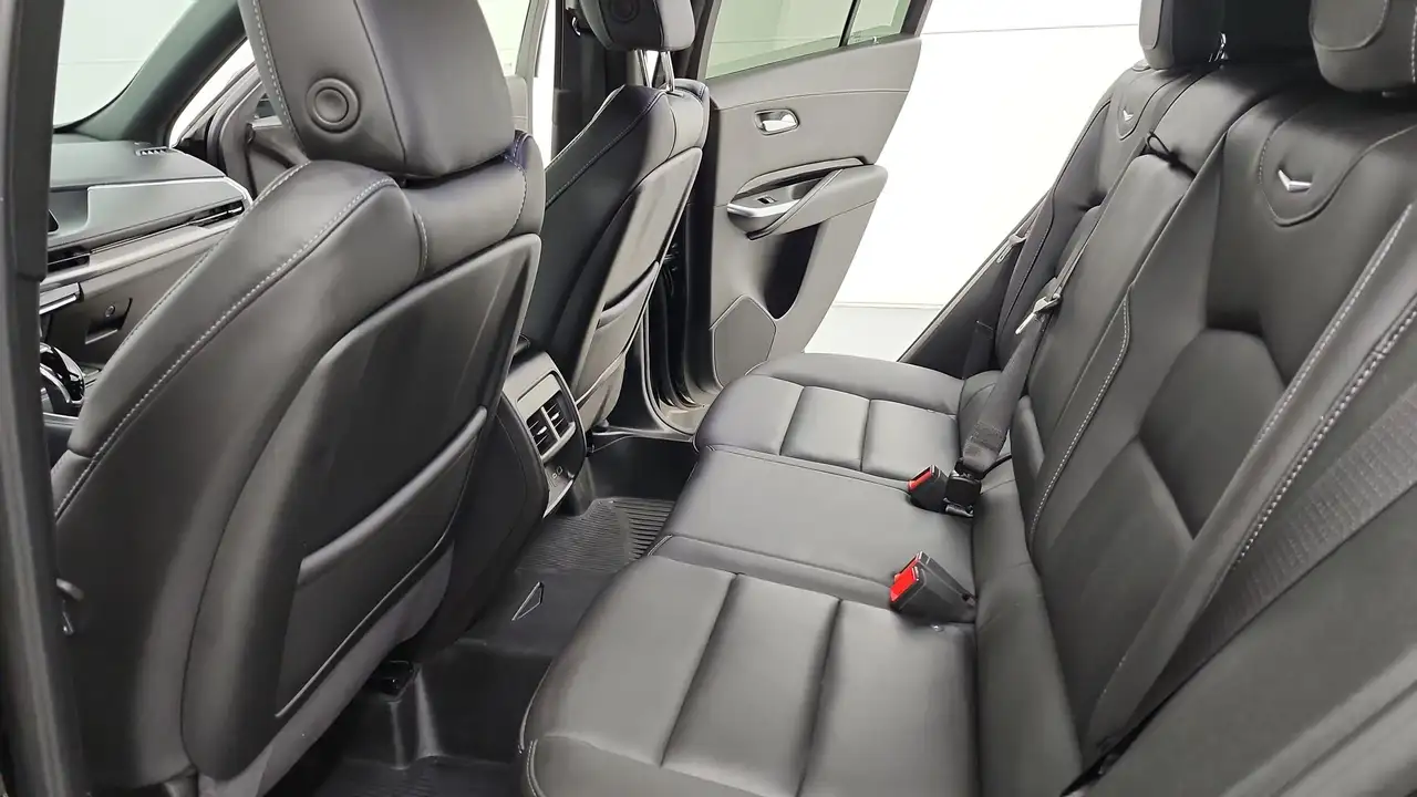 Cadillac XT4 снимка Cadillac XT4