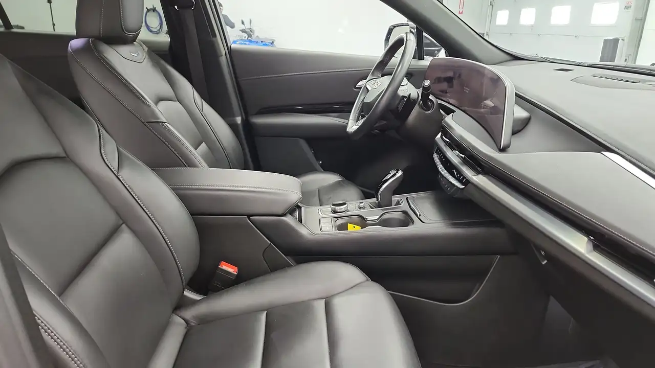 Cadillac XT4 снимка Cadillac XT4