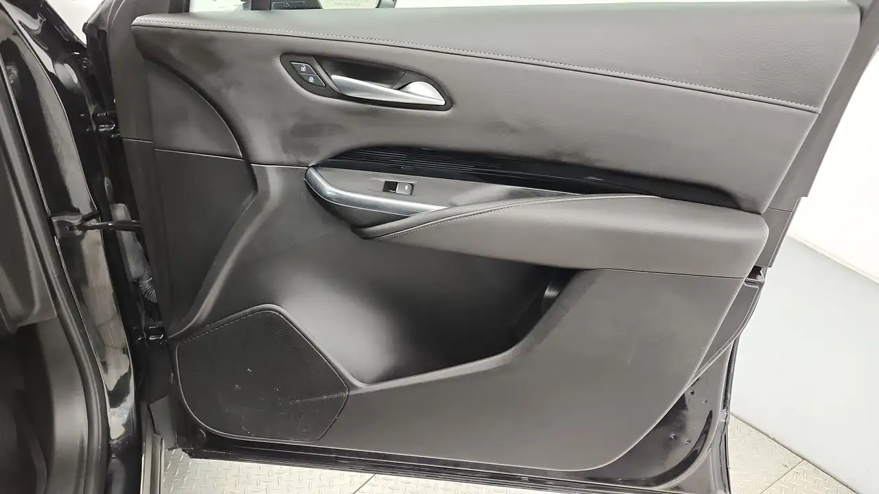 Cadillac XT4 снимка Cadillac XT4