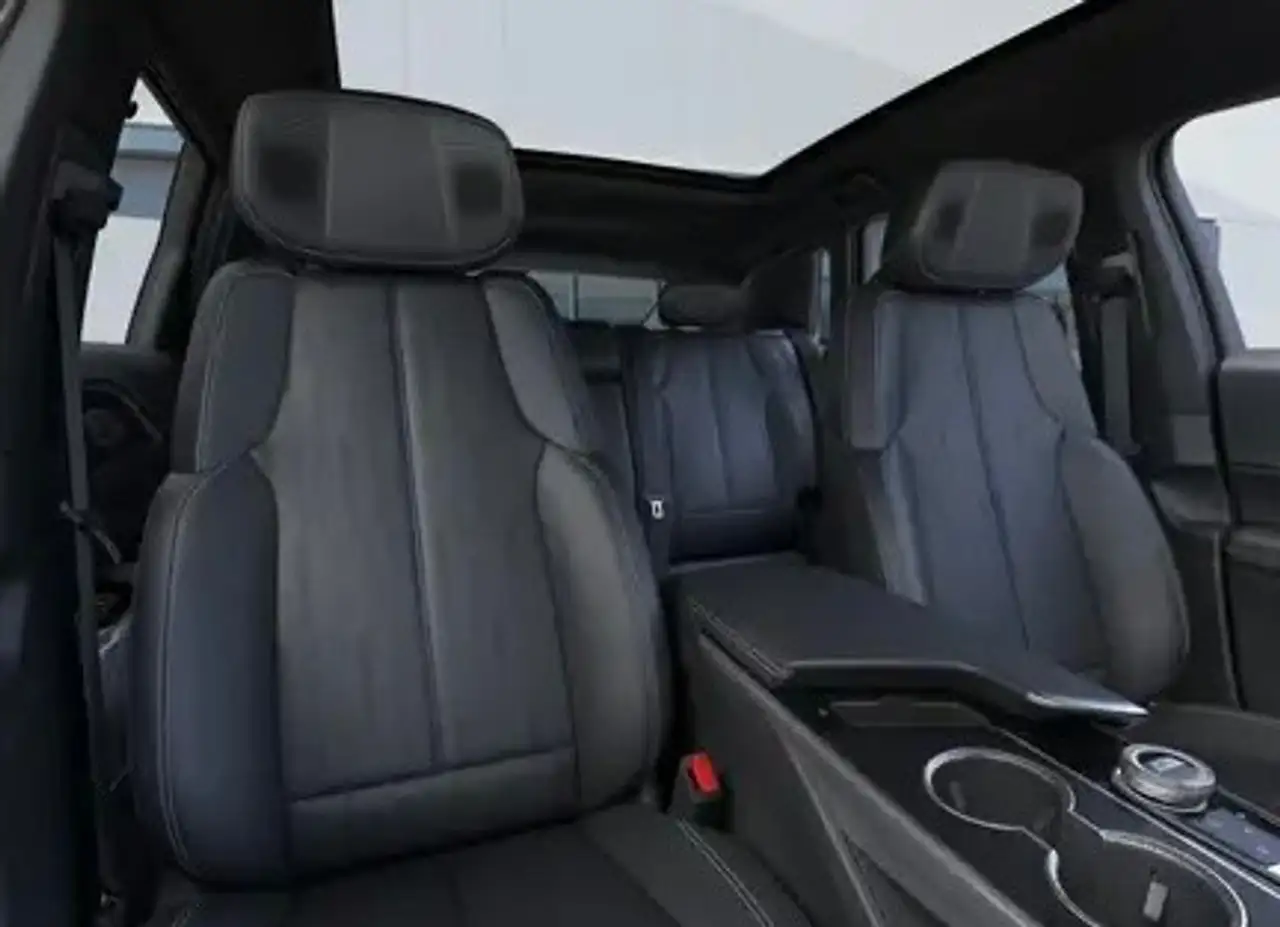 Cadillac Lyriq снимка Cadillac Lyriq