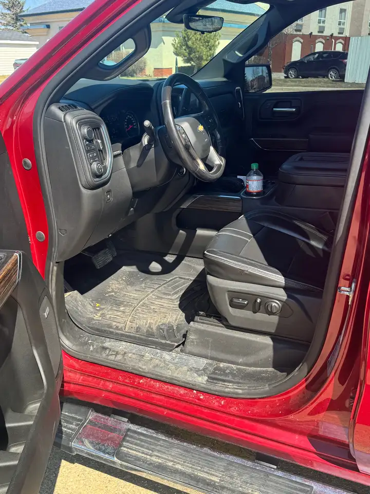 Chevrolet Silverado 1500 снимка Chevrolet Silverado 1500