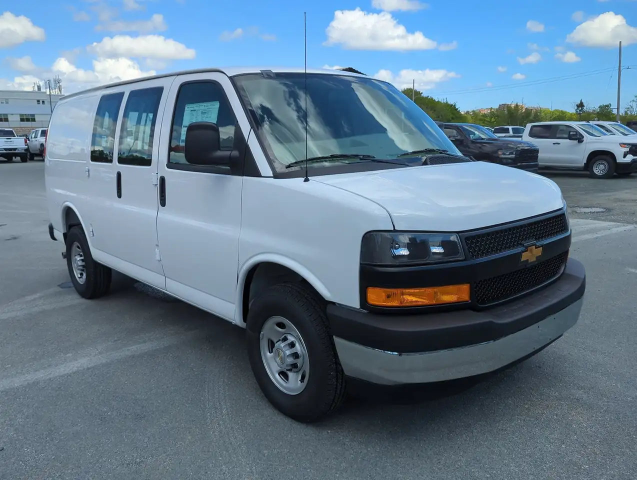Chevrolet Express 2500 снимка Chevrolet Express 2500