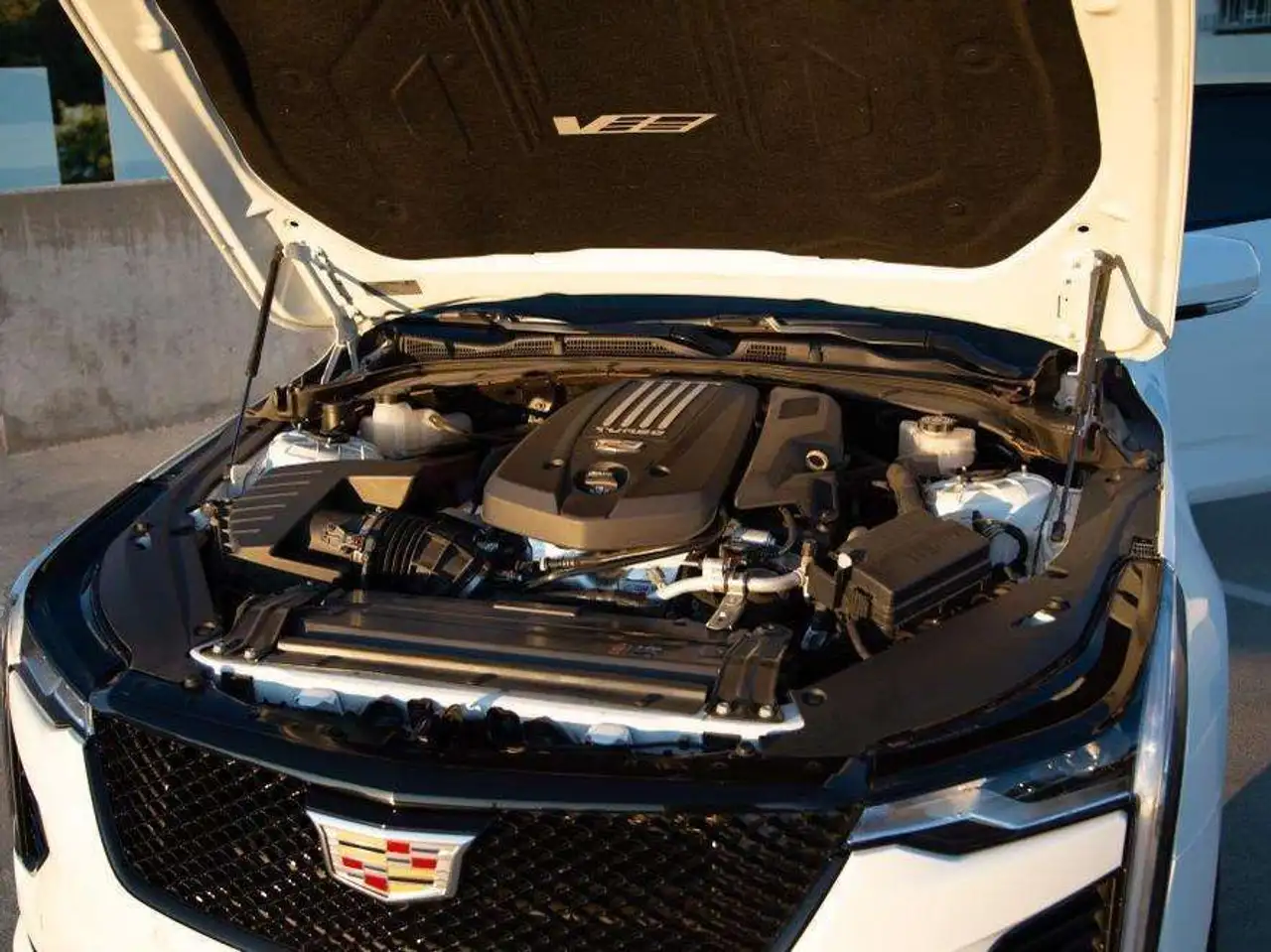 Cadillac CT4-V fotografie Cadillac CT4-V