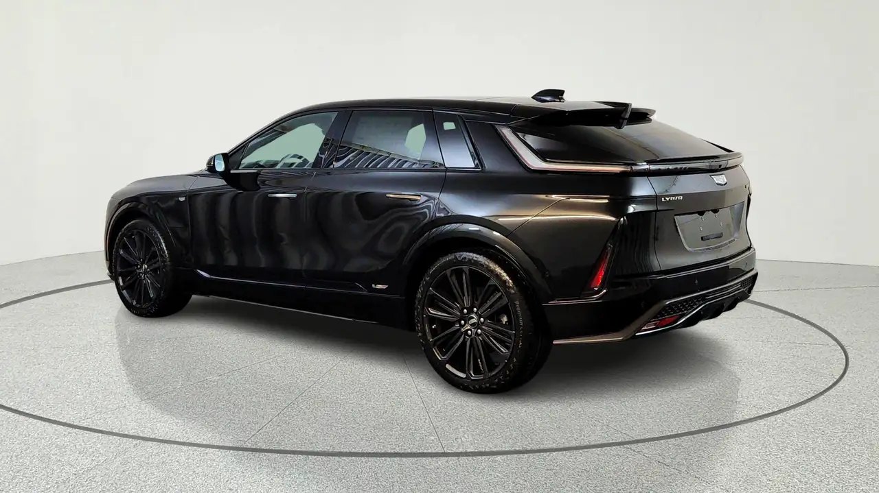 Cadillac Lyriq снимка Cadillac Lyriq