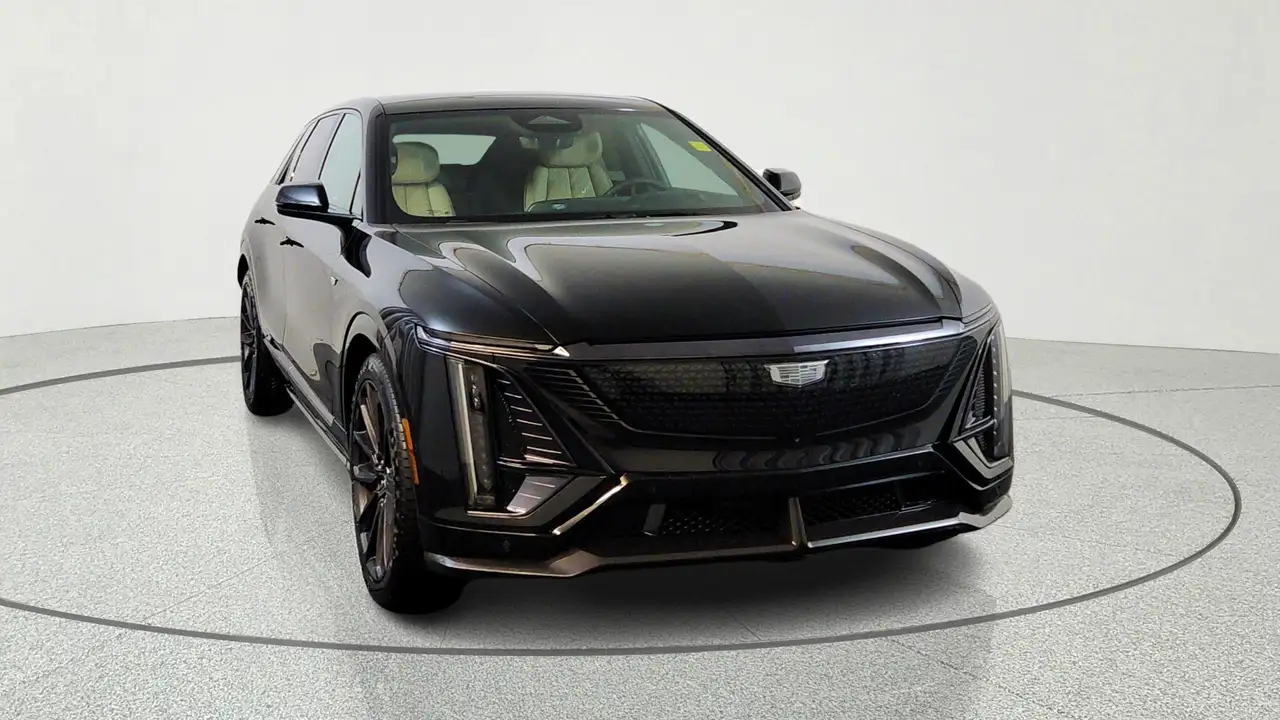 Cadillac Lyriq снимка Cadillac Lyriq
