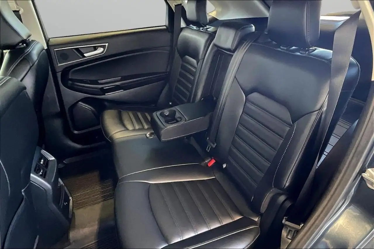 Ford Edge снимка Ford Edge