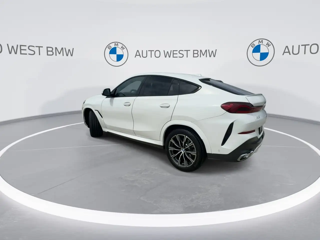 BMW X6 снимка BMW X6