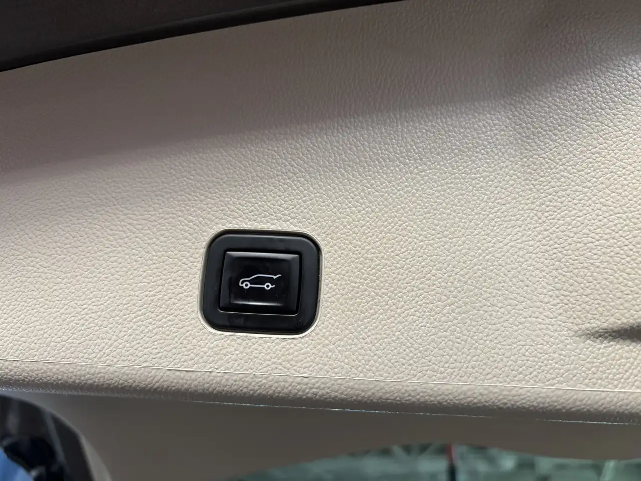 Cadillac SRX photo Cadillac SRX