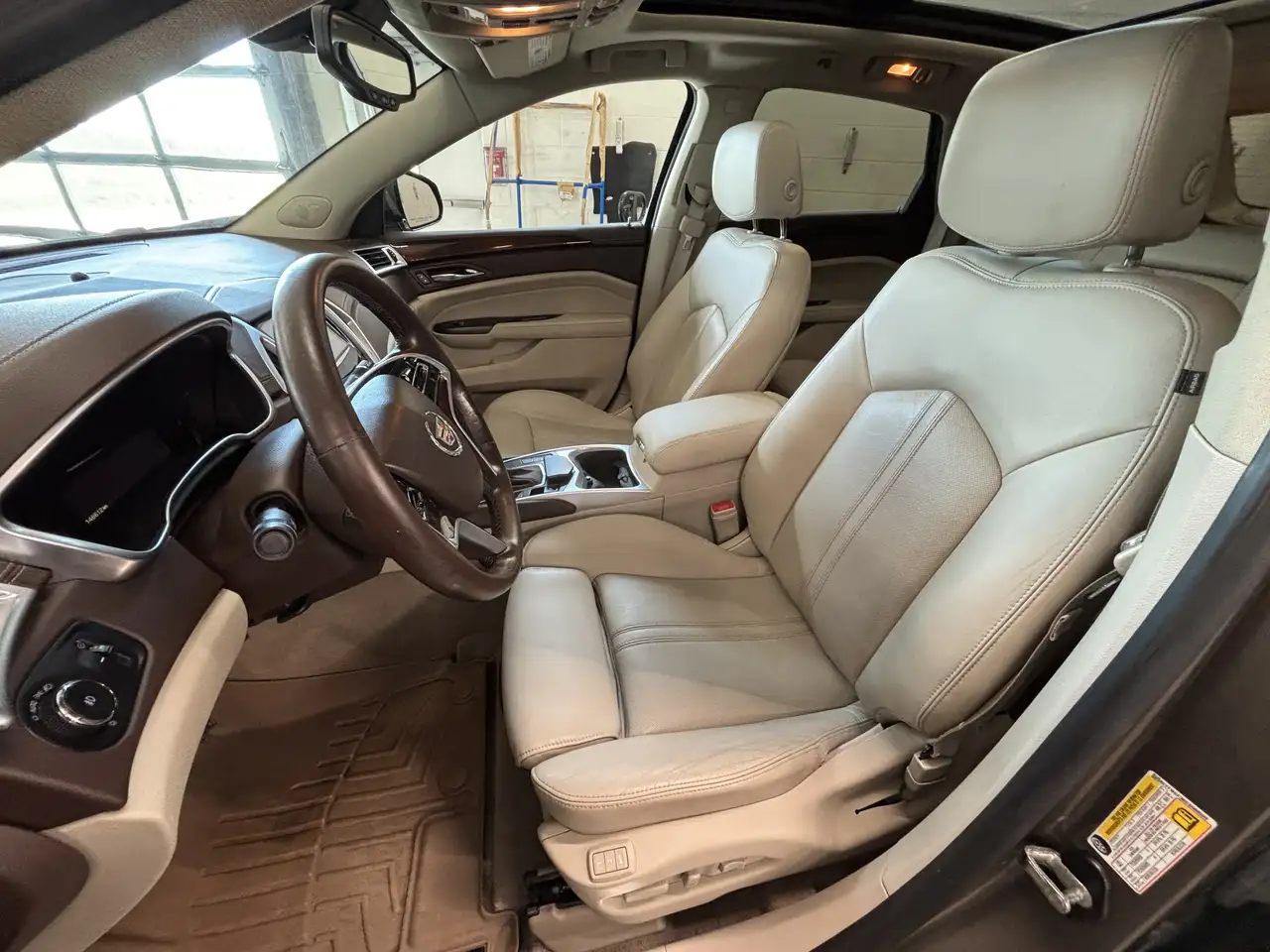 Cadillac SRX photo Cadillac SRX