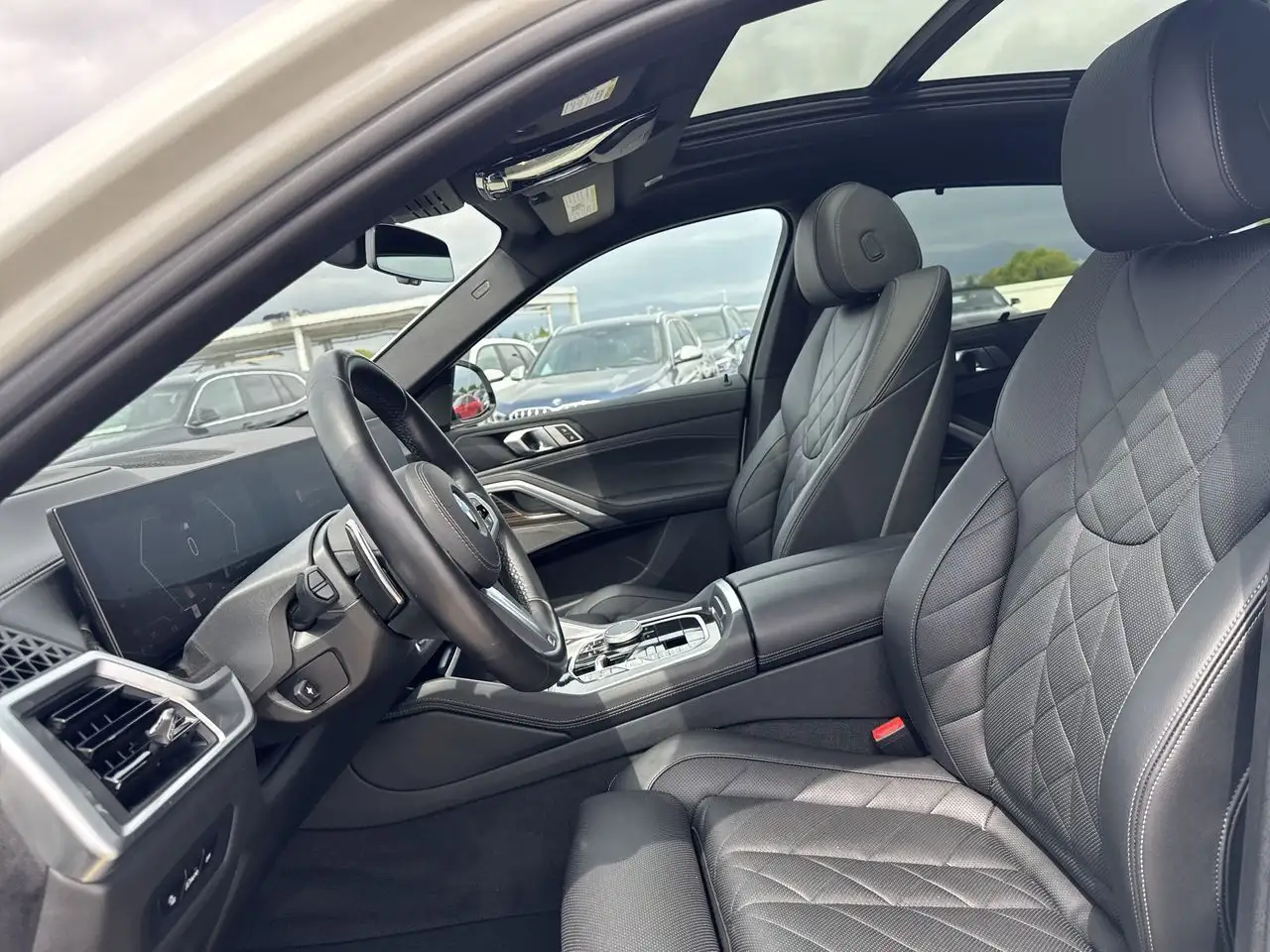BMW X6 снимка BMW X6