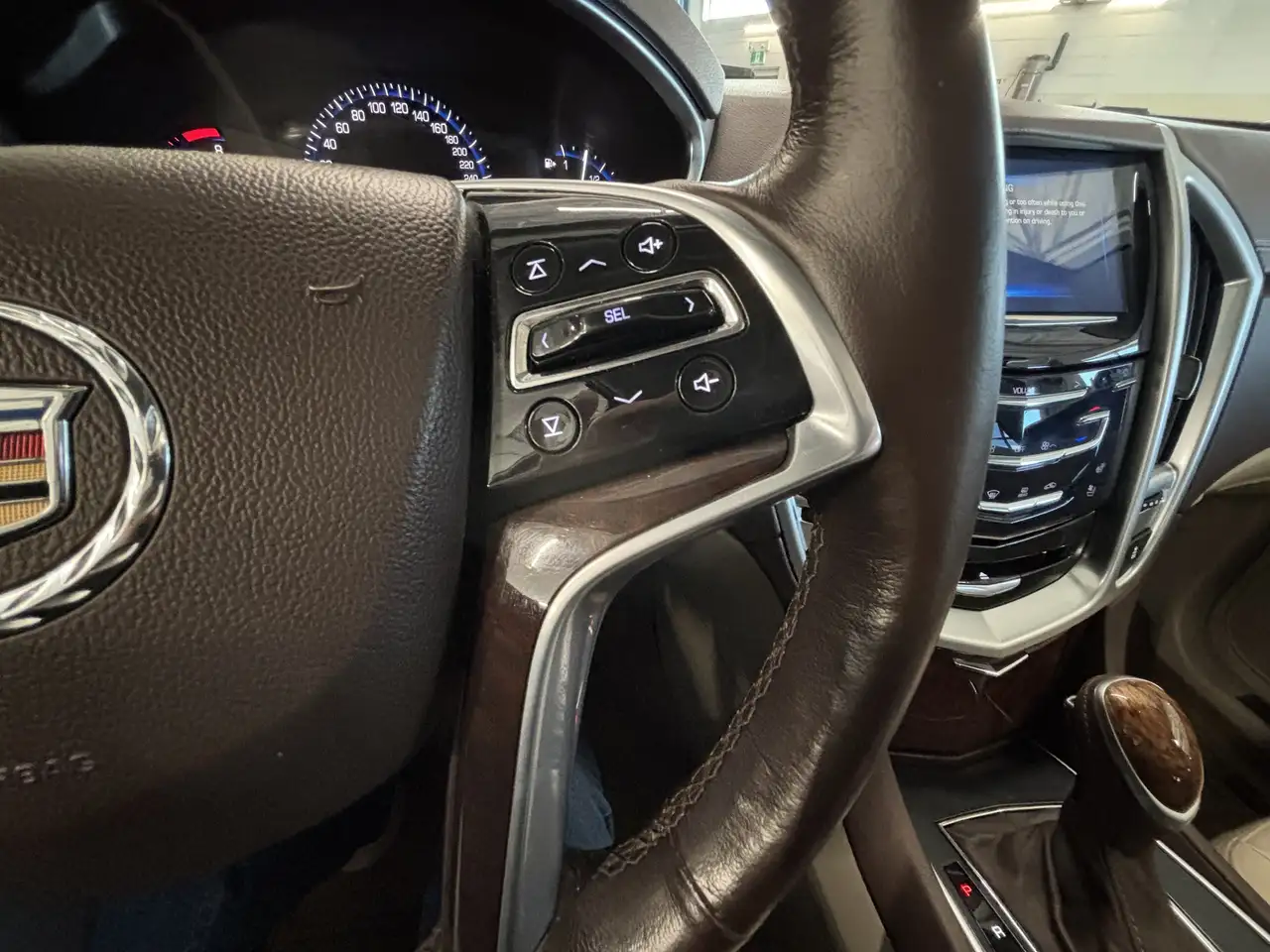 Cadillac SRX photo Cadillac SRX