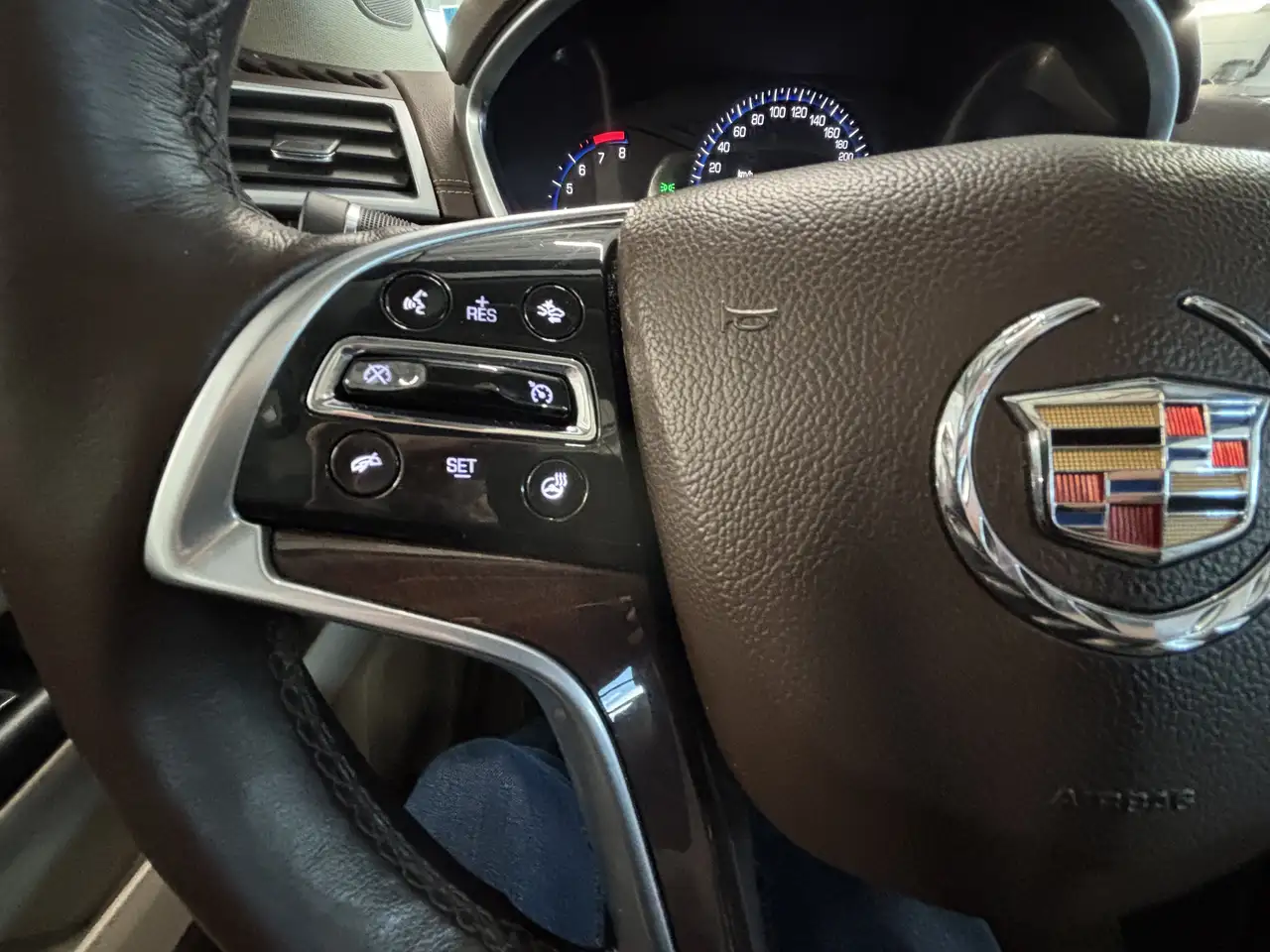 Cadillac SRX photo Cadillac SRX