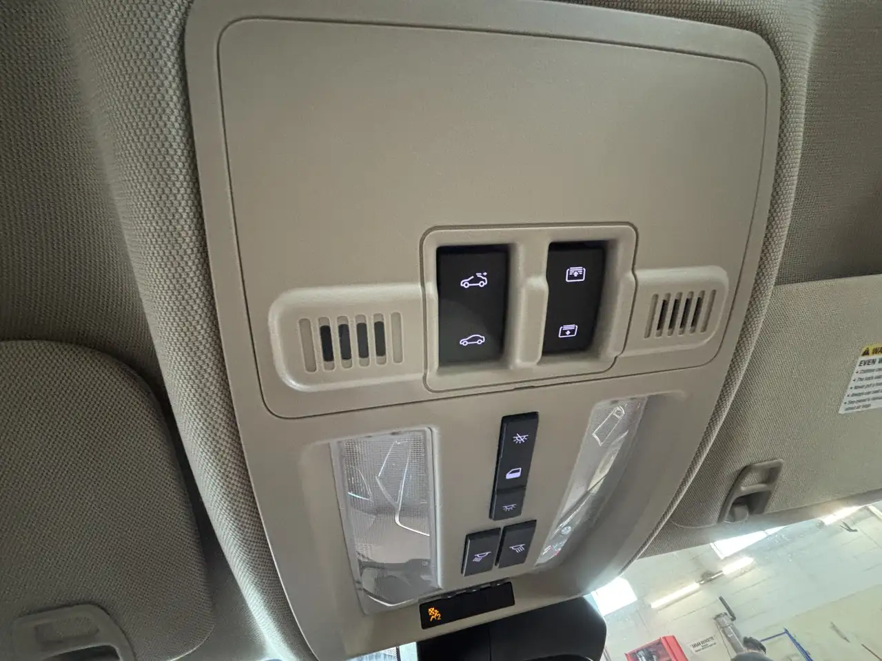 Cadillac SRX photo Cadillac SRX