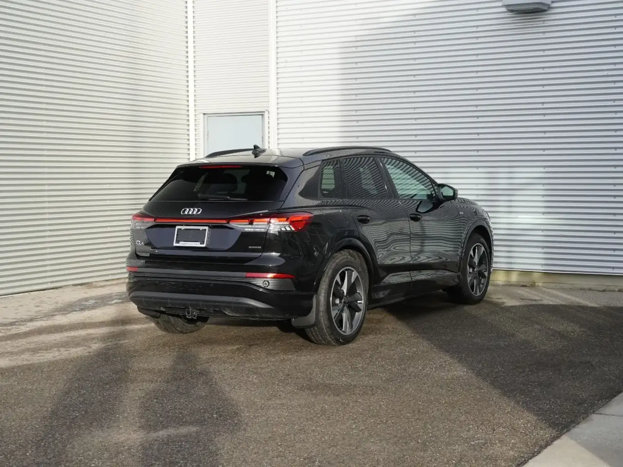 Audi Q4 e-tron photo Audi Q4 e-tron