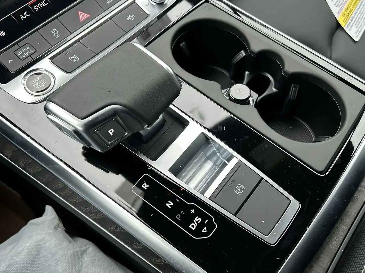 Audi Q7 снимка Audi Q7