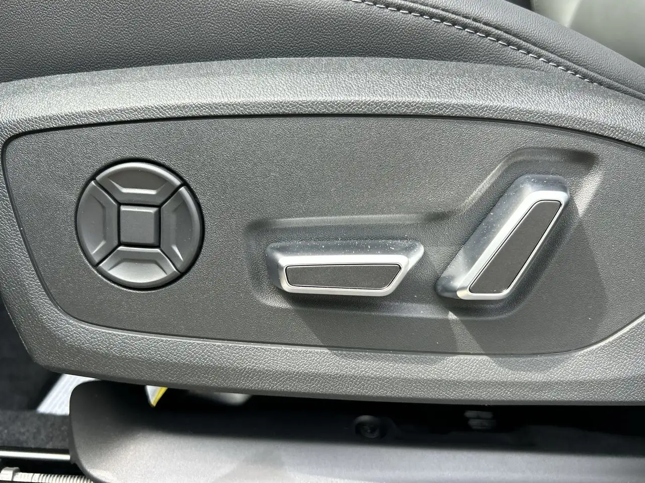 Audi Q3 снимка Audi Q3