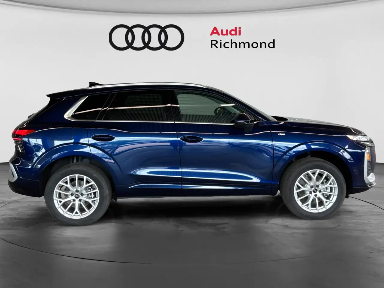 Audi Q3 снимка Audi Q3