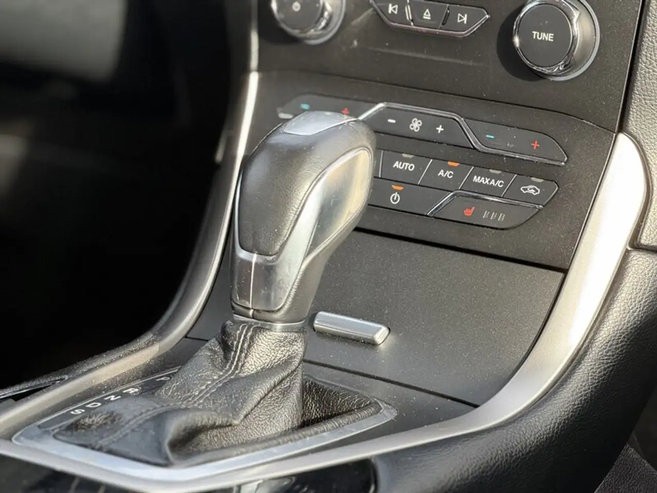 Ford Edge photo Ford Edge