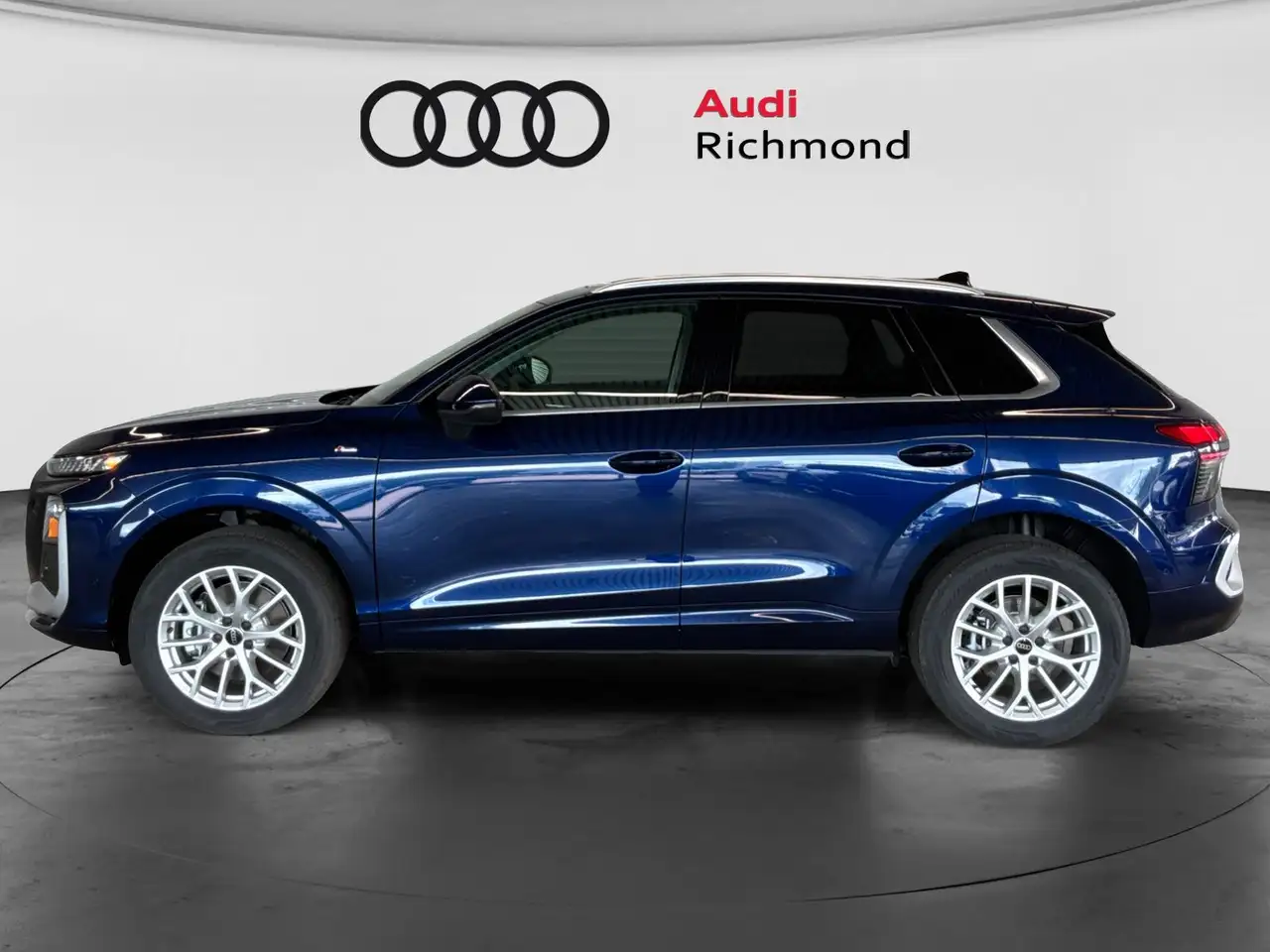 Audi Q3 снимка Audi Q3