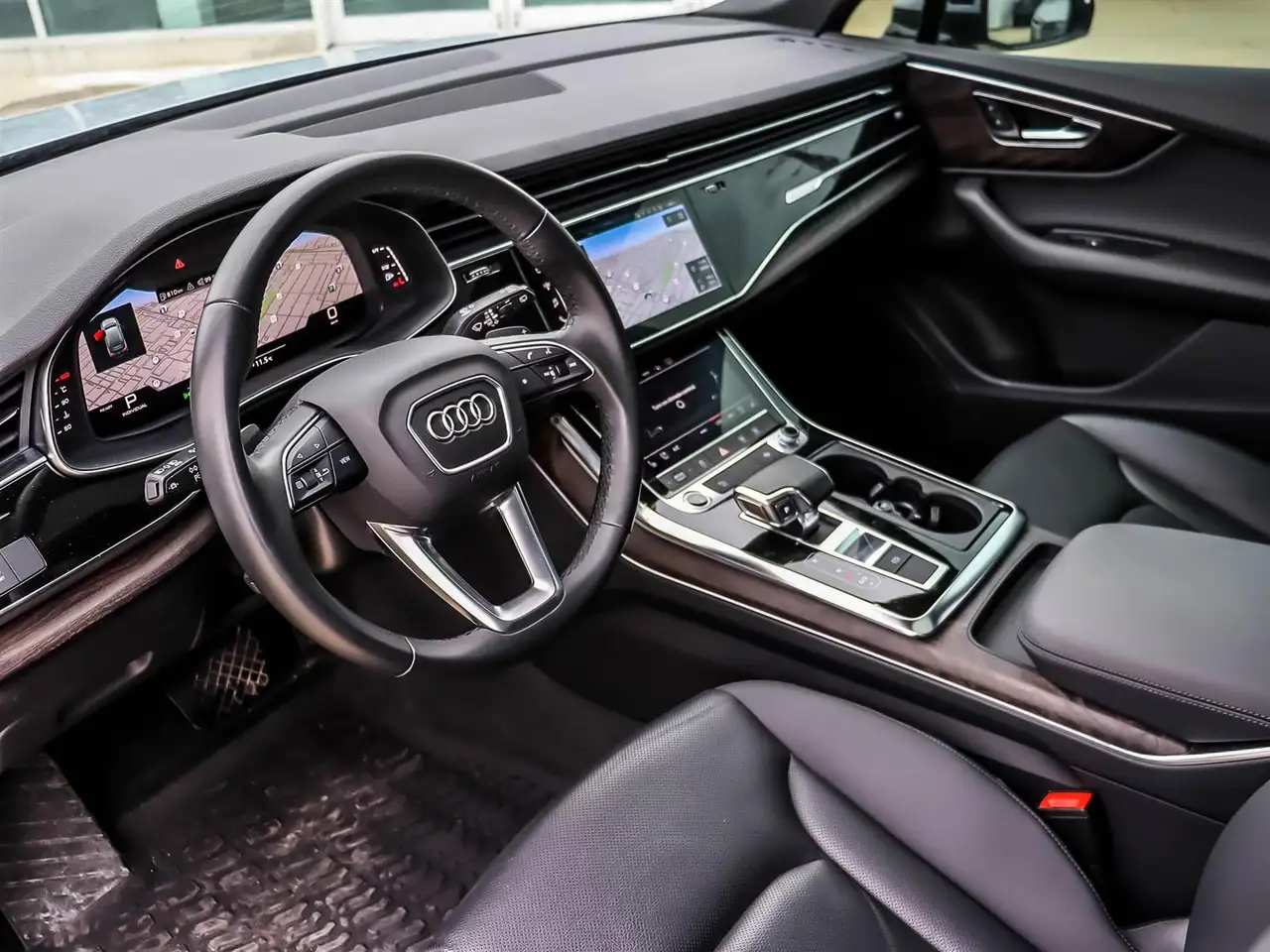 Audi Q7 снимка Audi Q7