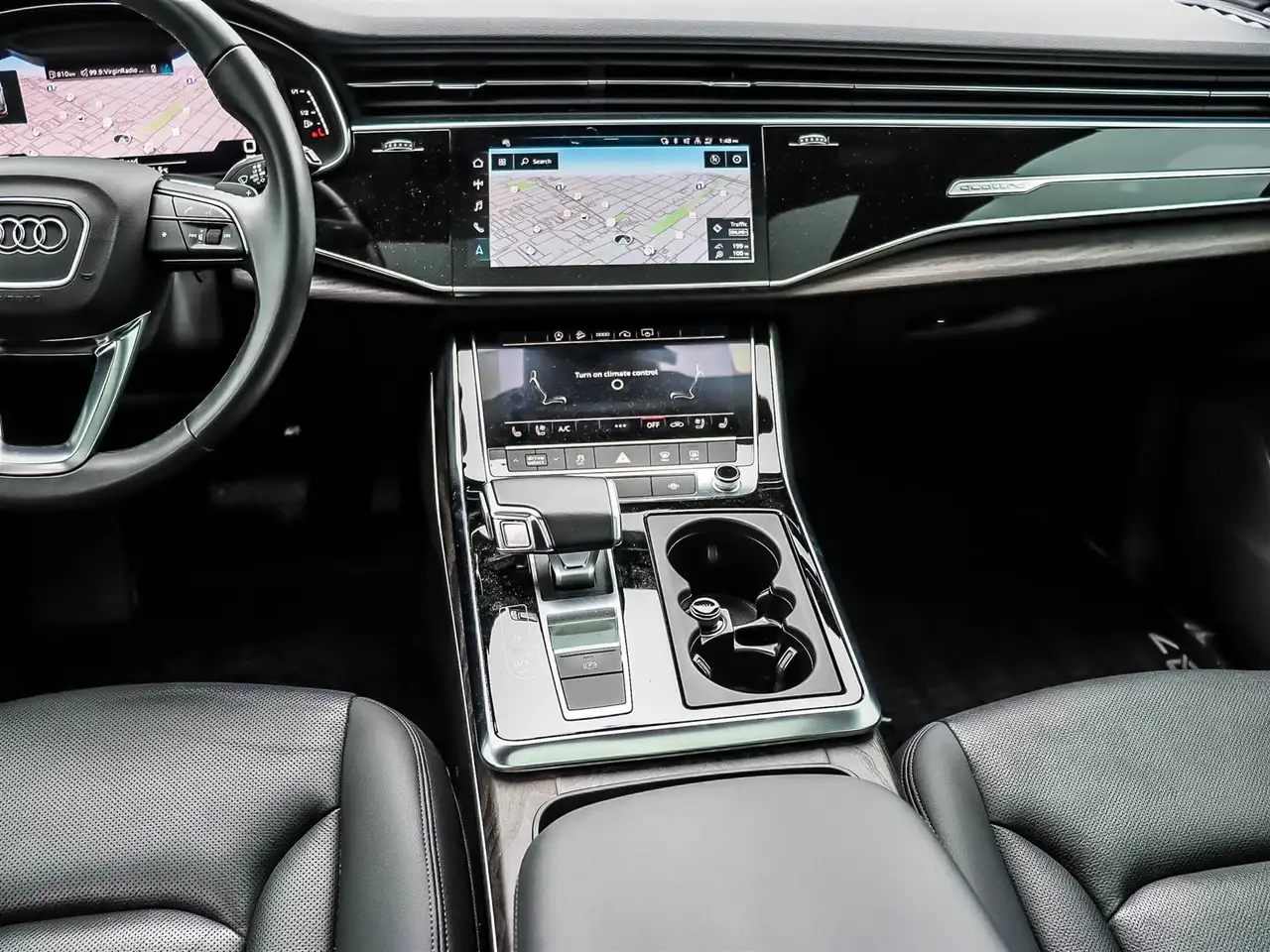 Audi Q7 снимка Audi Q7