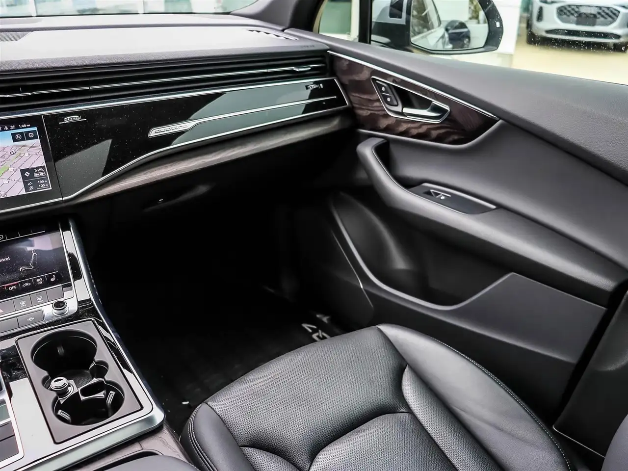 Audi Q7 снимка Audi Q7