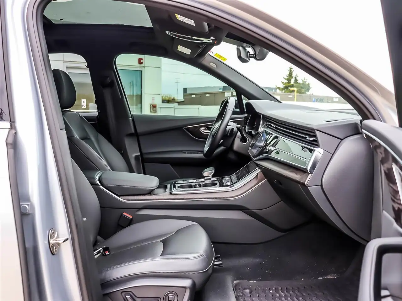 Audi Q7 снимка Audi Q7