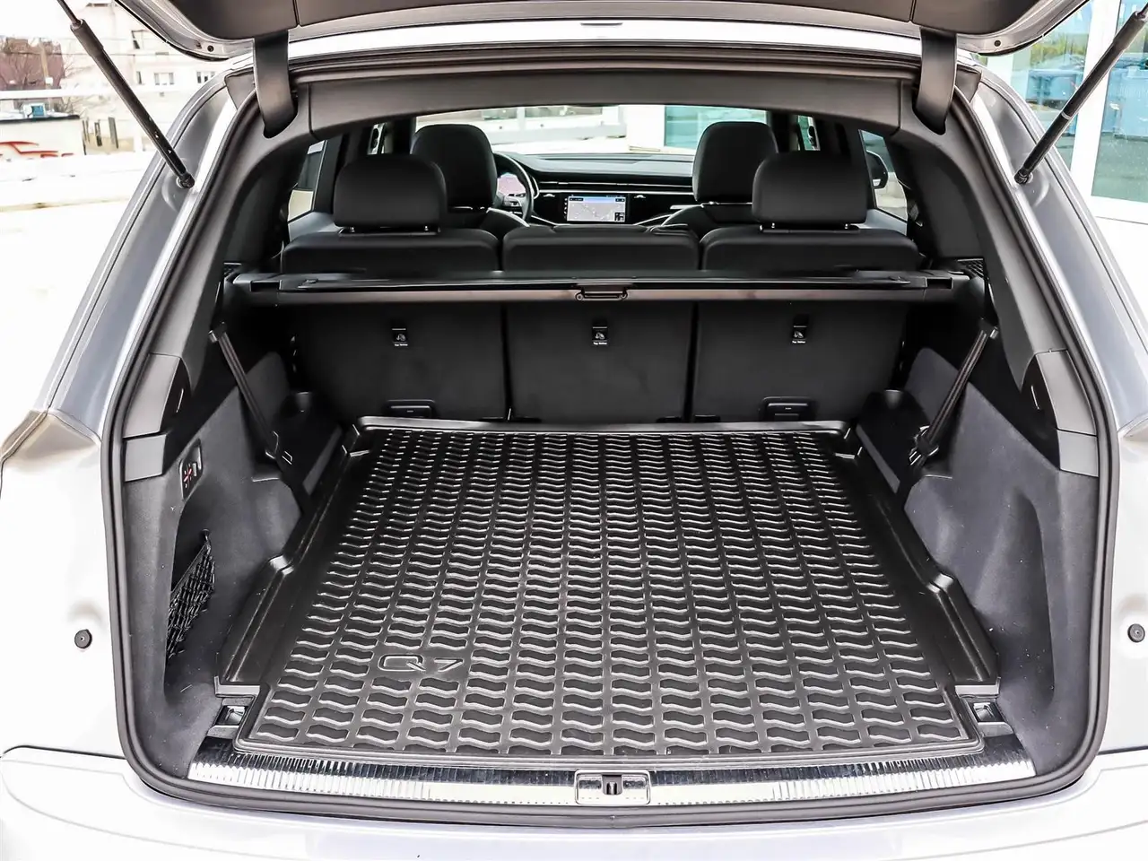 Audi Q7 снимка Audi Q7
