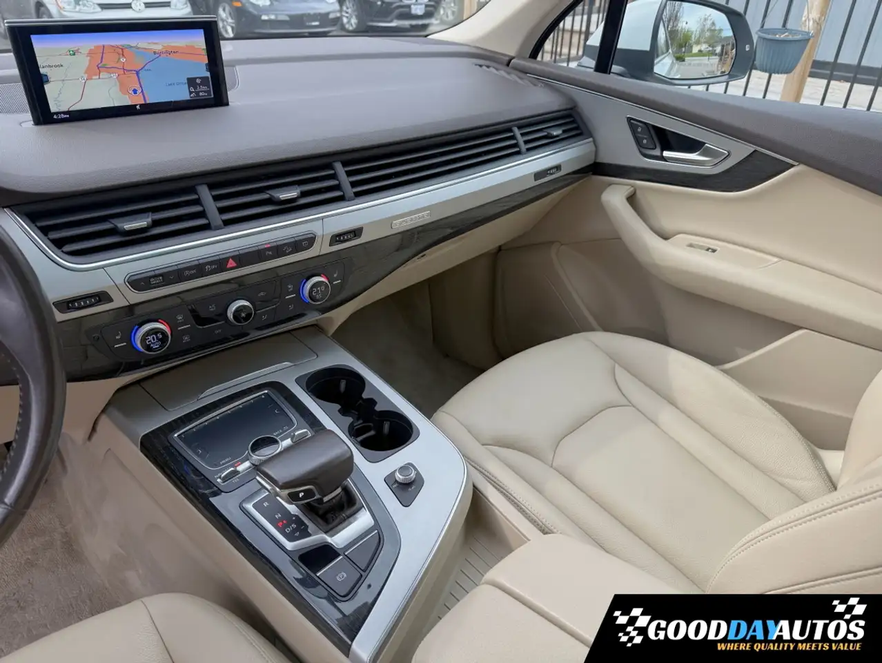Audi Q7 снимка Audi Q7