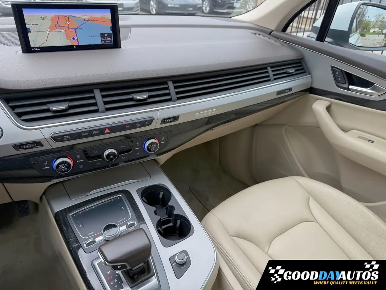 Audi Q7 снимка Audi Q7