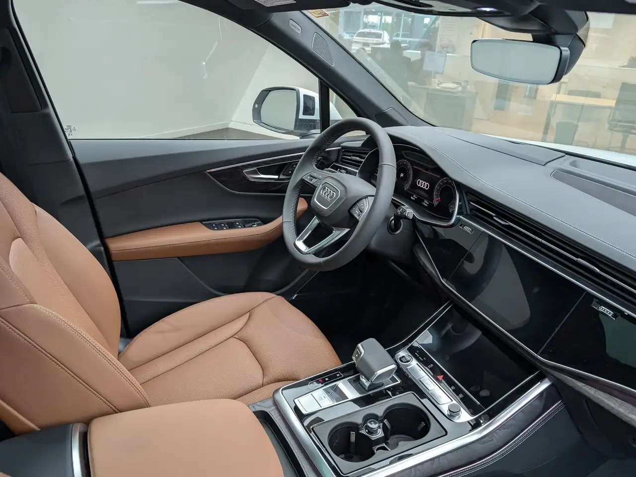 Audi Q7 снимка Audi Q7