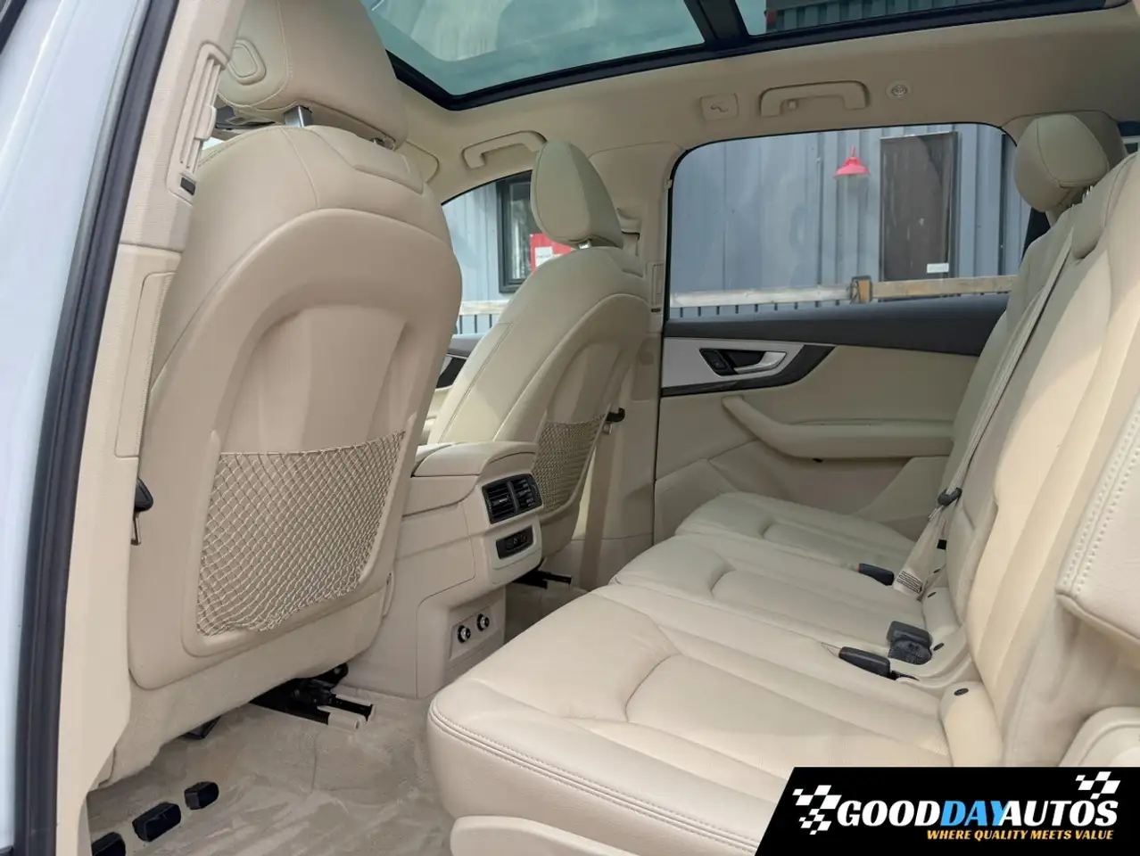Audi Q7 снимка Audi Q7