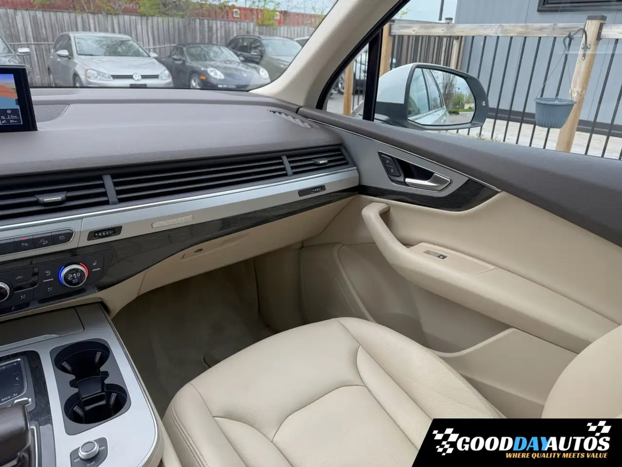 Audi Q7 снимка Audi Q7