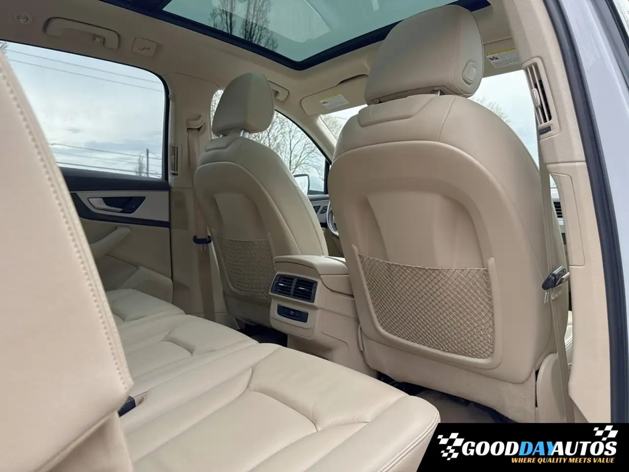 Audi Q7 снимка Audi Q7