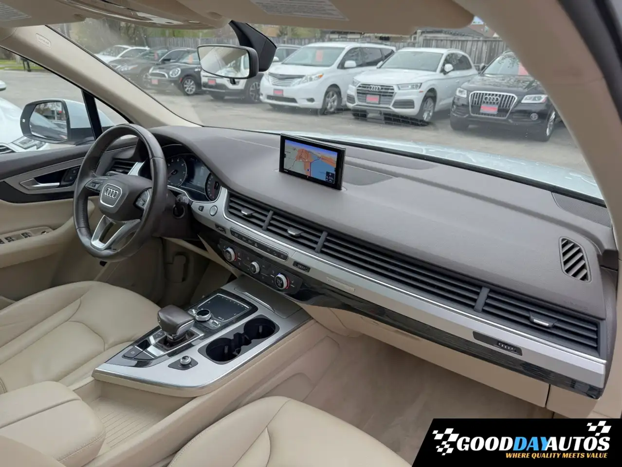 Audi Q7 снимка Audi Q7