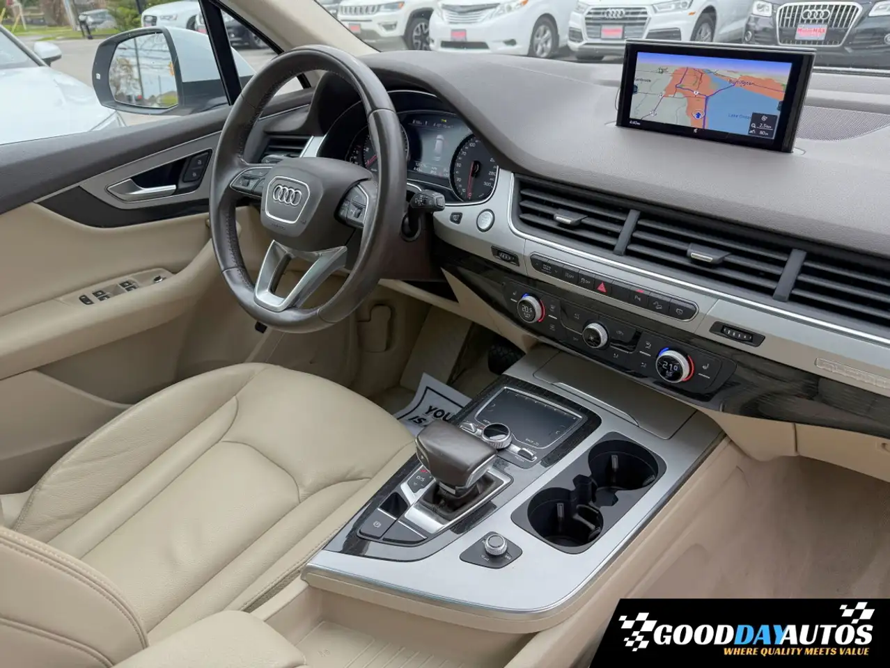 Audi Q7 снимка Audi Q7