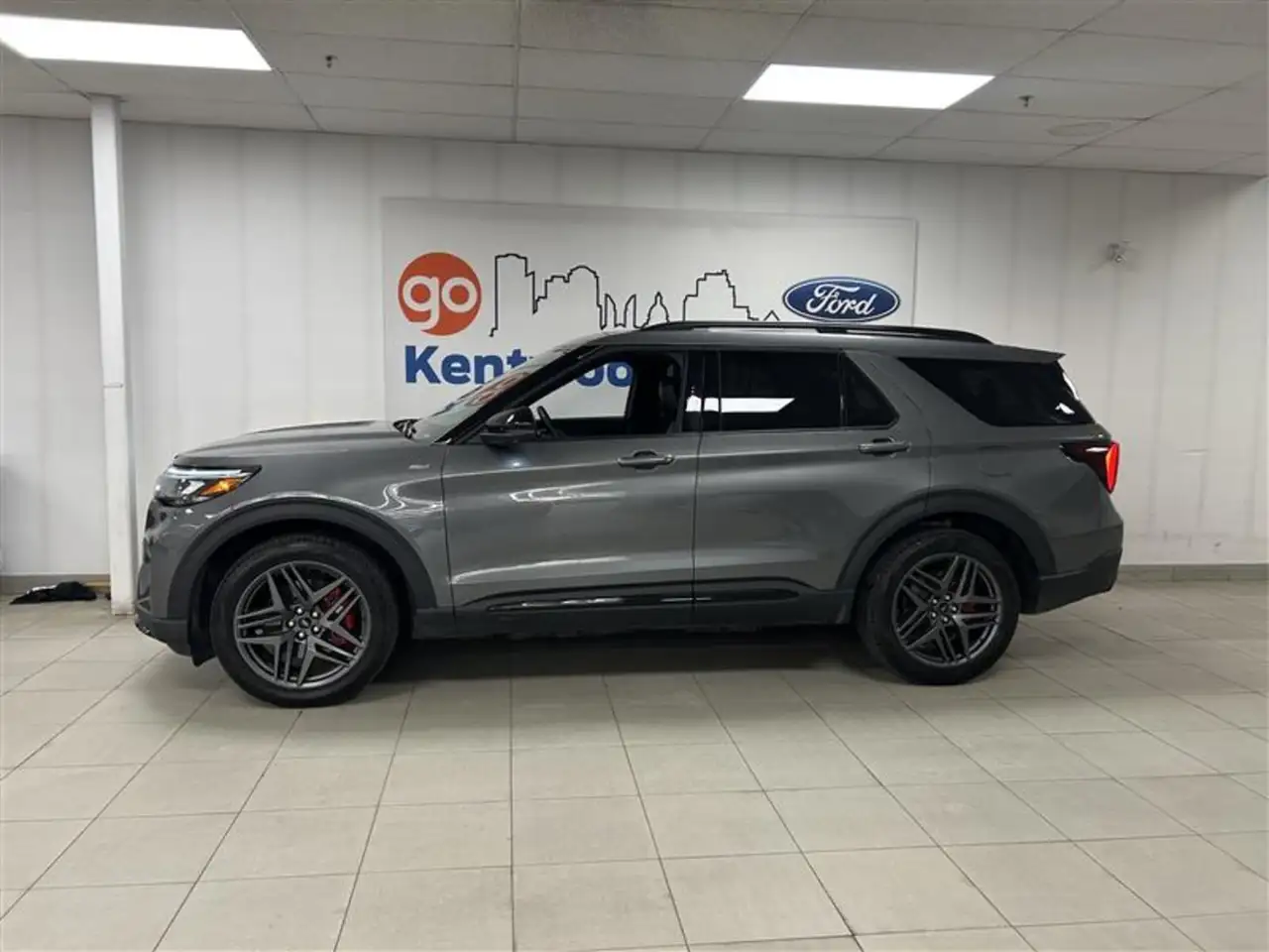 Ford Explorer photo Ford Explorer
