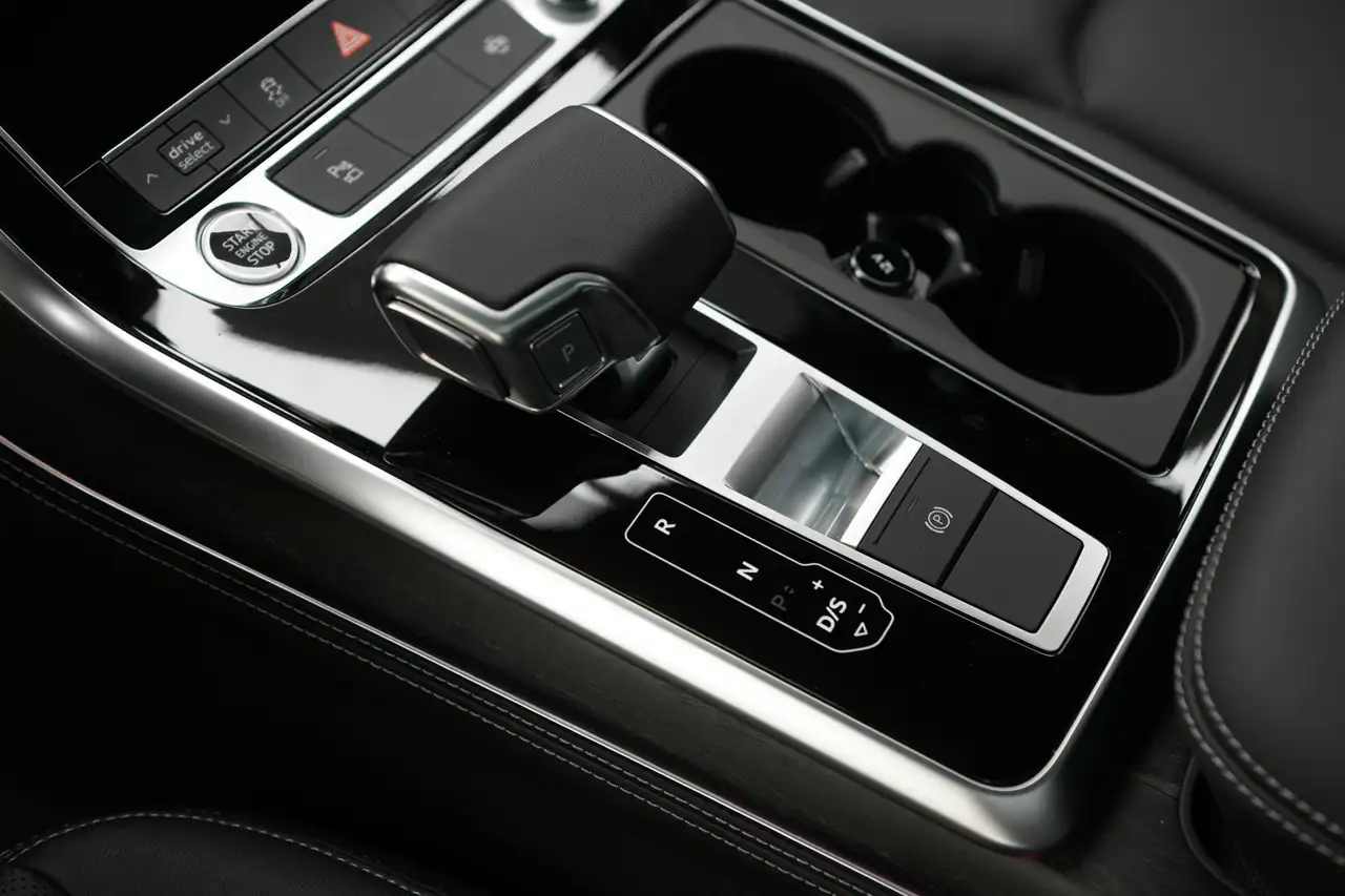 Audi Q7 fotografie Audi Q7