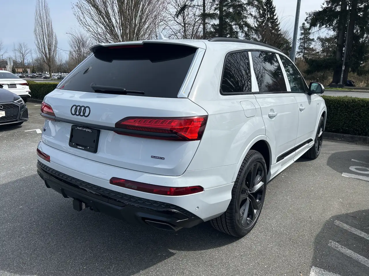Audi Q7 photo Audi Q7