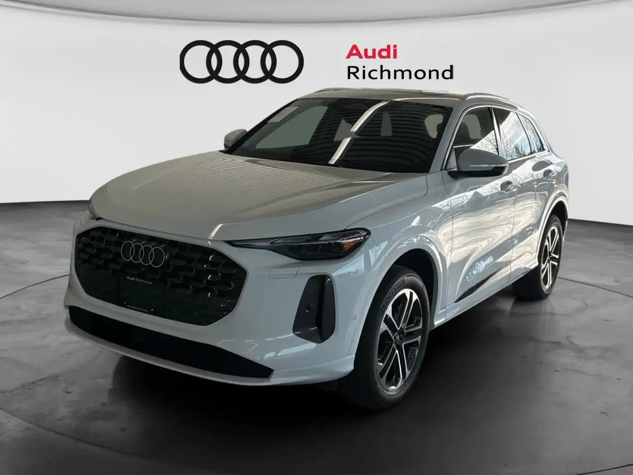 2025 Audi Q5 photo 2025 Audi Q5