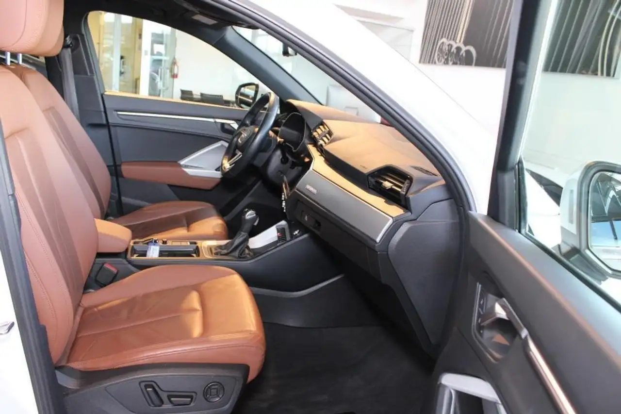 Audi Q3 снимка Audi Q3