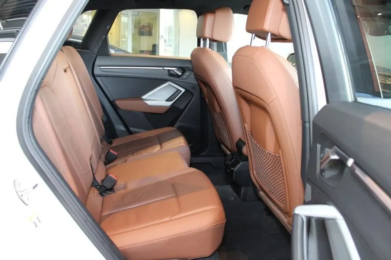 Audi Q3 снимка Audi Q3