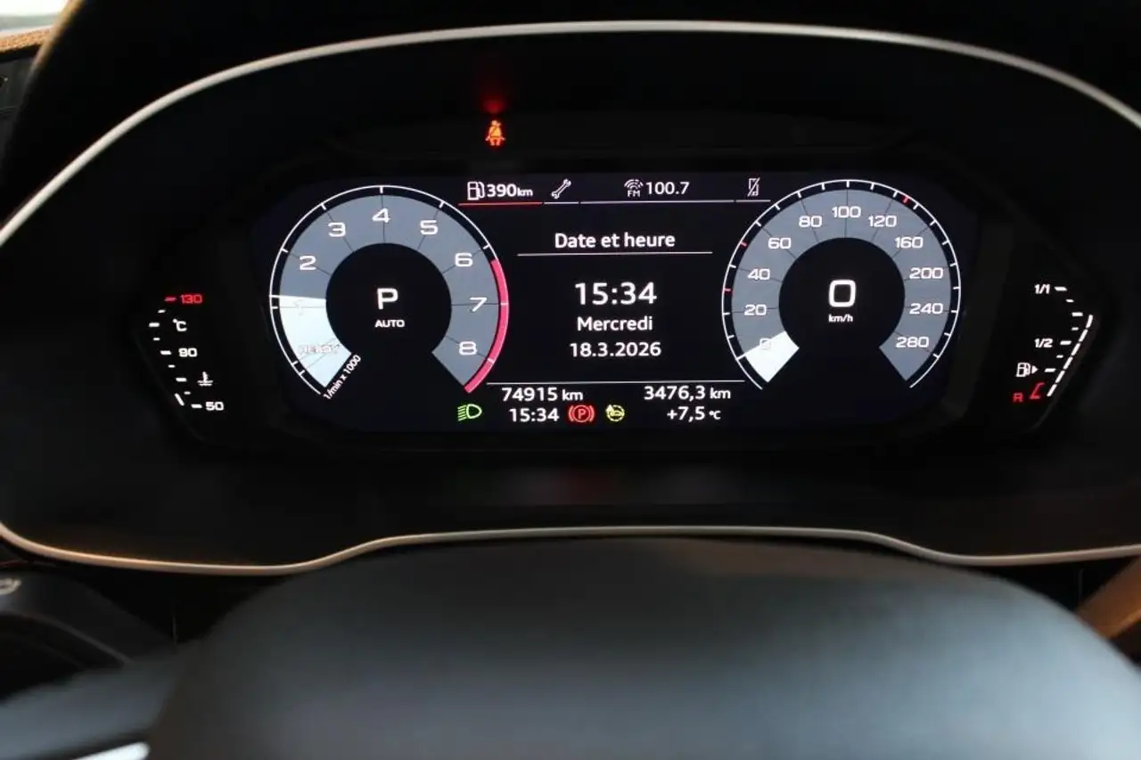 Audi Q3 снимка Audi Q3
