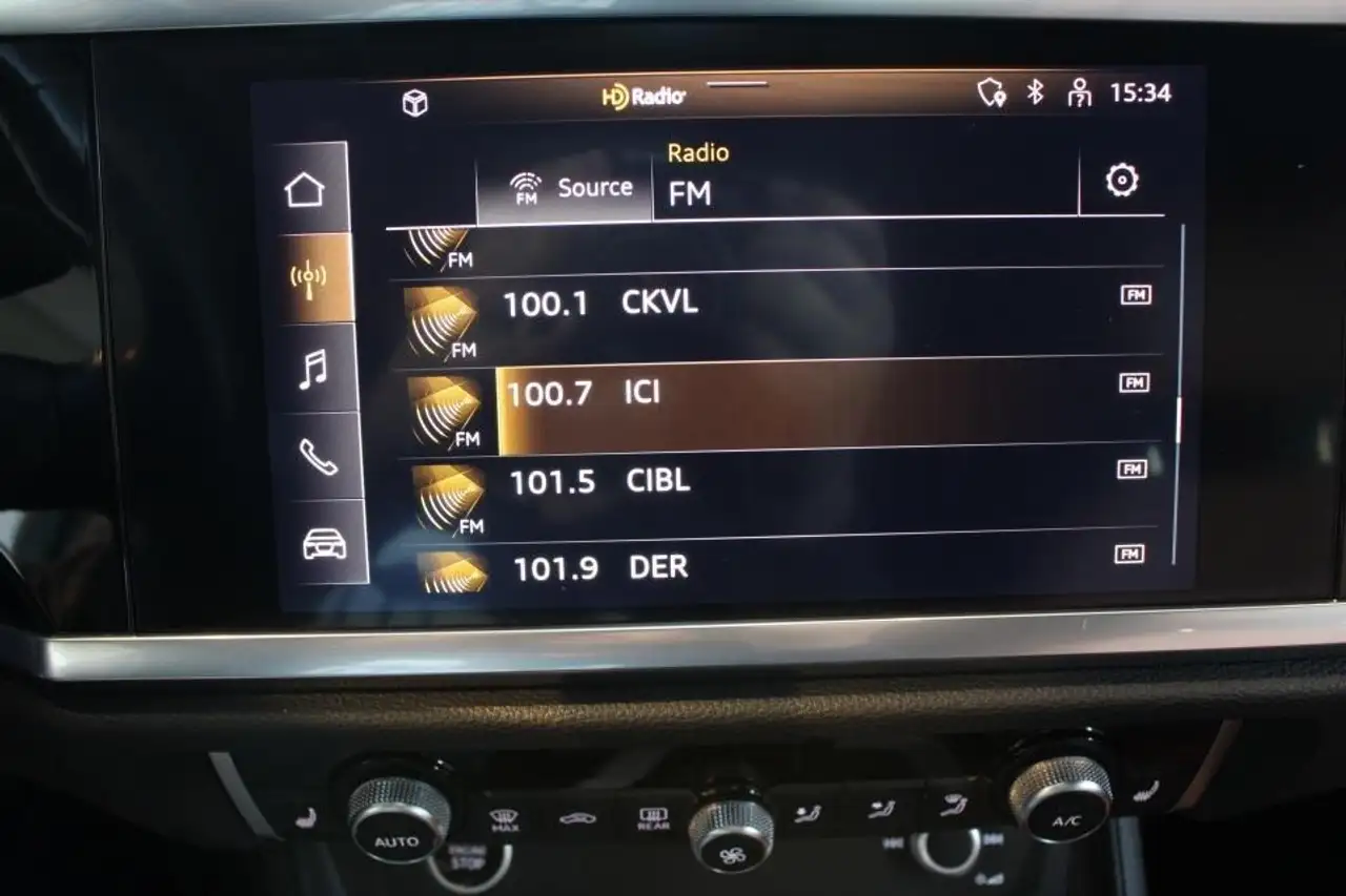 Audi Q3 снимка Audi Q3