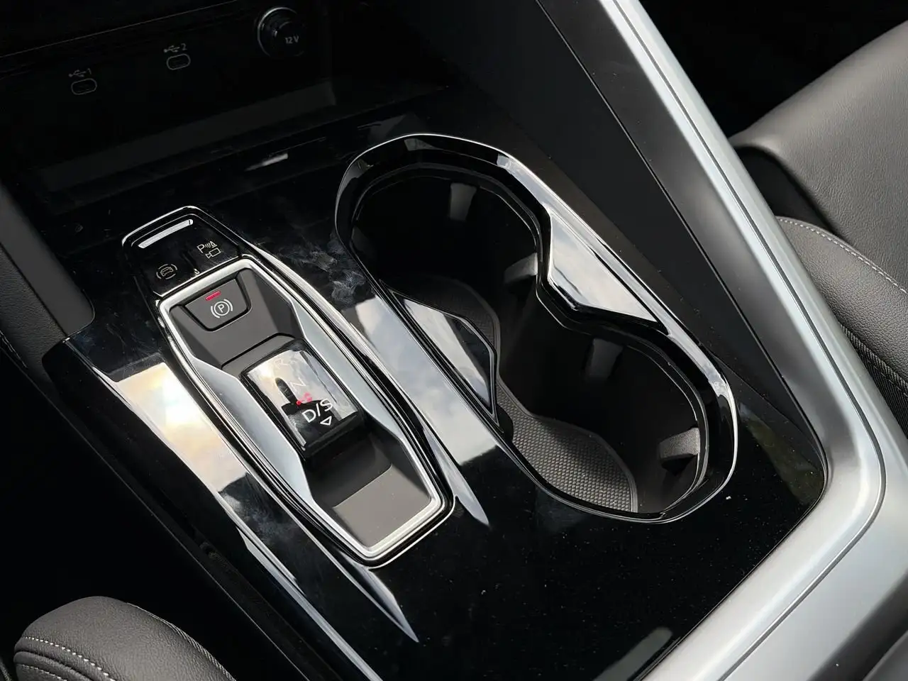 Audi Q5 photo Audi Q5