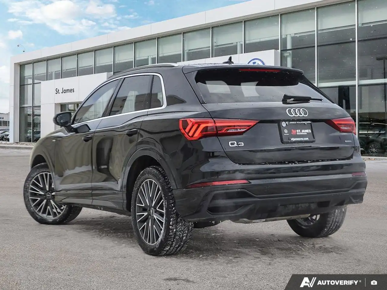 Audi Q3 снимка Audi Q3
