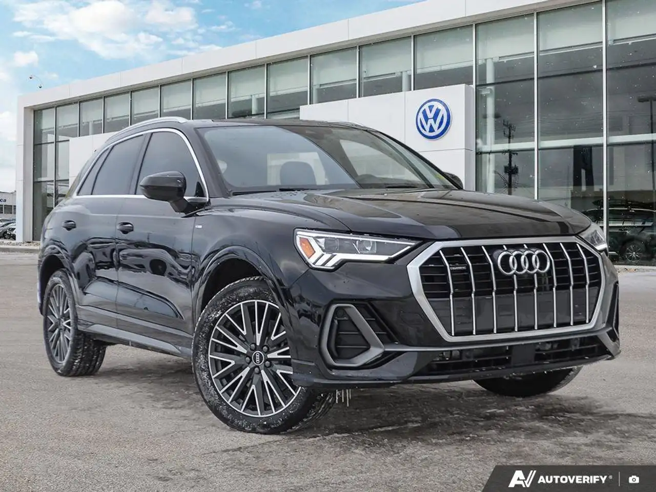 Audi Q3 снимка Audi Q3