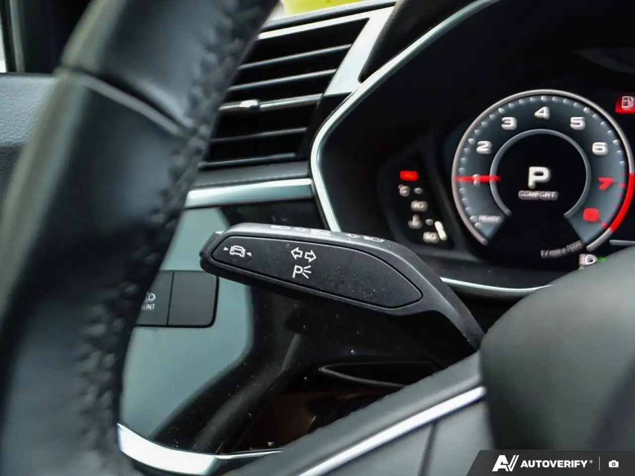 Audi Q3 снимка Audi Q3